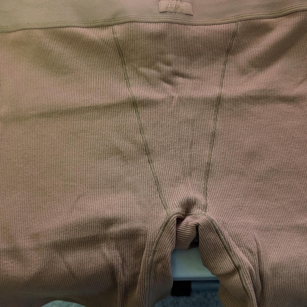 NWT skims rib boxers